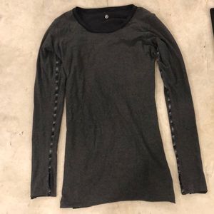REVERSIBLE lululemon long sleeve